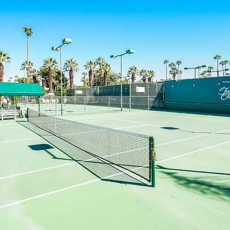 Palm Springs Tennis Club, A Vri Resort Exterior photo